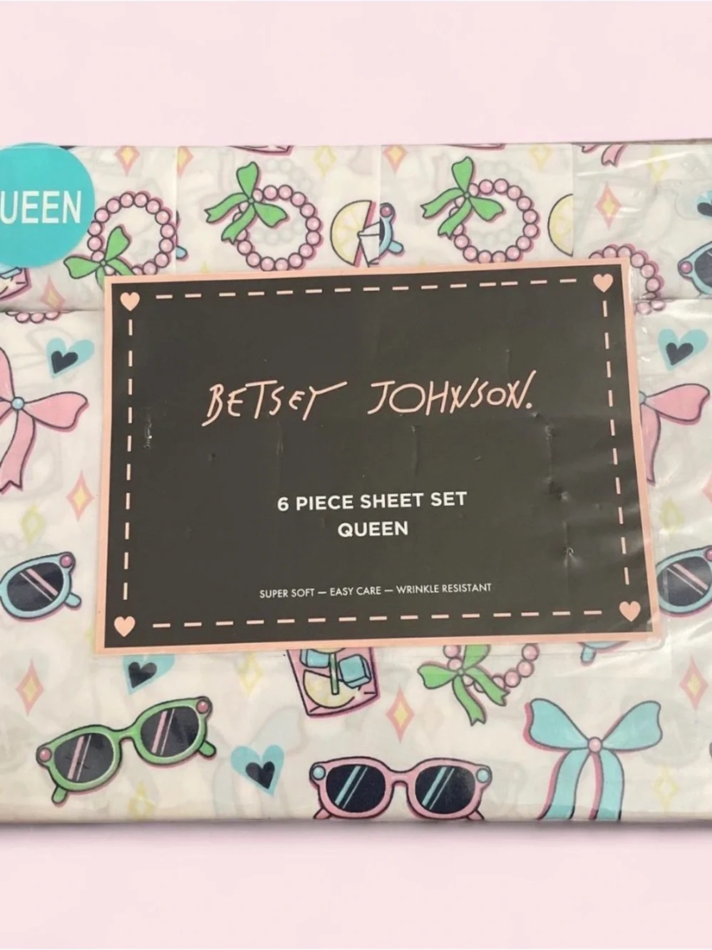 Betsey Johnson Queen 6-Piece Sheet Set - Pastel Accessories Print